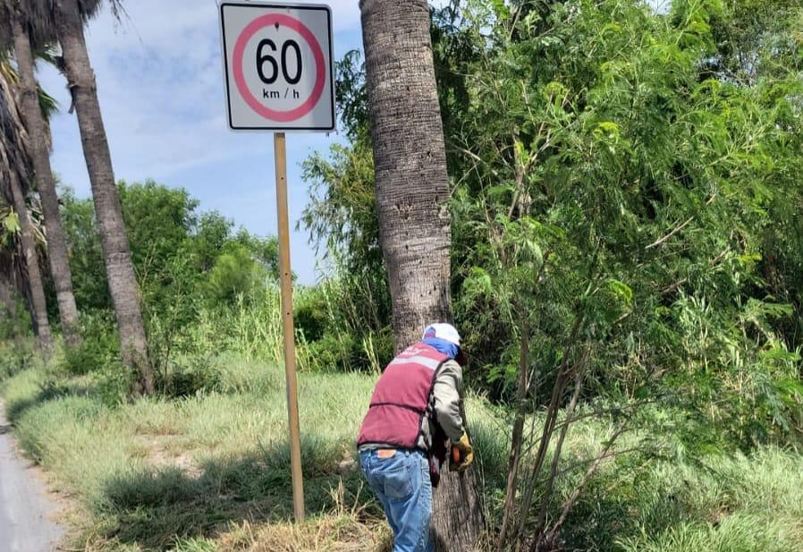 Trabaja Servicios Públicos de Reynosa en mantenimiento de semáforos y señalización vial