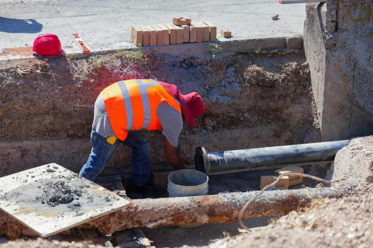 Mejora Gobierno de Reynosa red de agua potable en colonias Sierra de la Garza y Praderas de Oriente